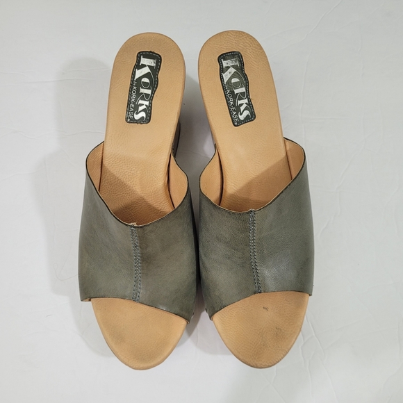 Korks by Kork Ease Painted Wood Studded Clogs - Picture 5 of 10